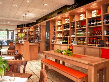 Фото: Kaisergarten Vinothek &amp; Winzercafé